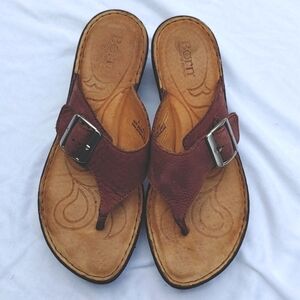 Summer to Fall sandals, Women's Born leather sandals, brown, thong, size 9